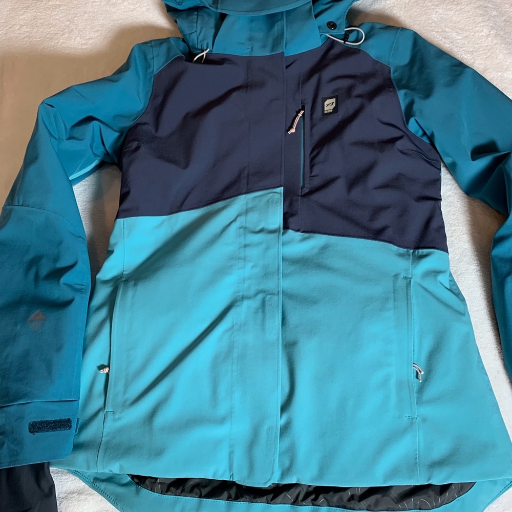 Orage Indigo and Cyan Nina Insulated Ski Jacket, size S, EUC